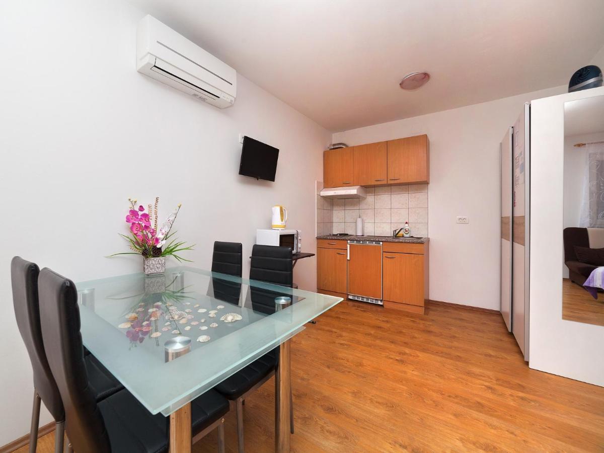 Apartments Barbara Brseč Extérieur photo